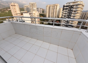 دوبلكس واسعة - اطلالة مفتوحة - سعر مميز - في مهموتلار / الانيا 