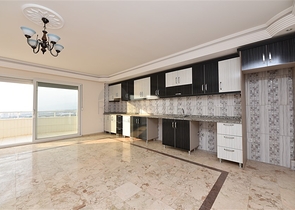 دوبلكس واسعة - اطلالة مفتوحة - سعر مميز - في مهموتلار / الانيا 