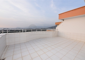 دوبلكس واسعة - اطلالة مفتوحة - سعر مميز - في مهموتلار / الانيا 