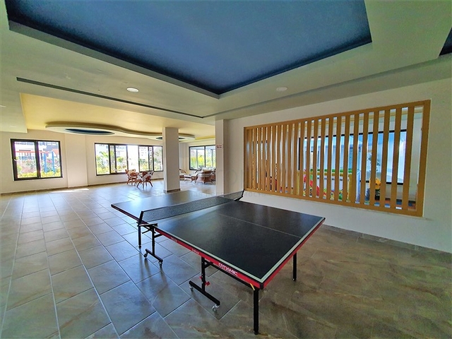 مجمع سكني فاخر - شقة غرفة وصالة - منطقة حيوية - في اوبا / الانيا 