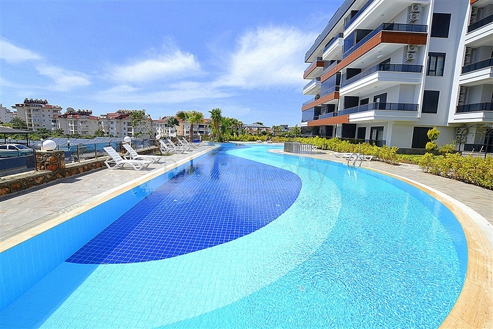 مجمع سكني فاخر - شقة غرفة وصالة - منطقة حيوية - في اوبا / الانيا 