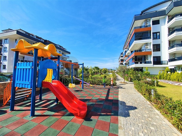 مجمع سكني فاخر - شقة غرفة وصالة - منطقة حيوية - في اوبا / الانيا 