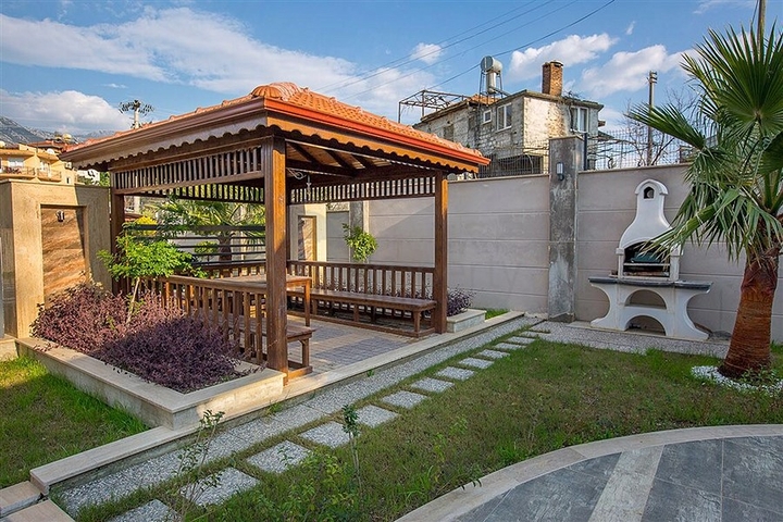 شقة مفروشة ضمن مجمع حديث في مهموتلار / الانيا 