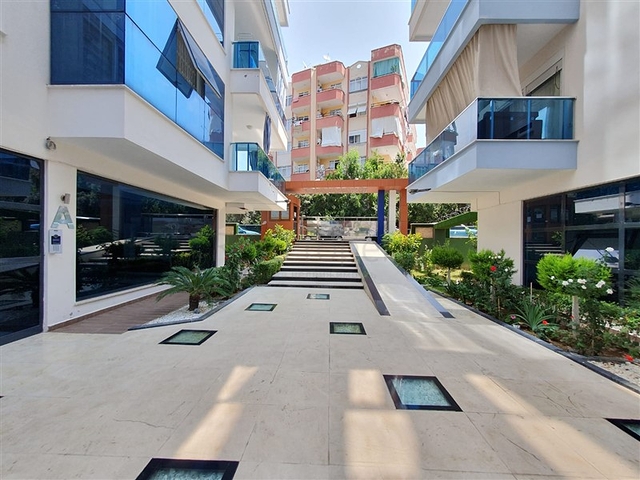 شقة مفروشة - ضمن مجمع سكني حديث - الانيا 