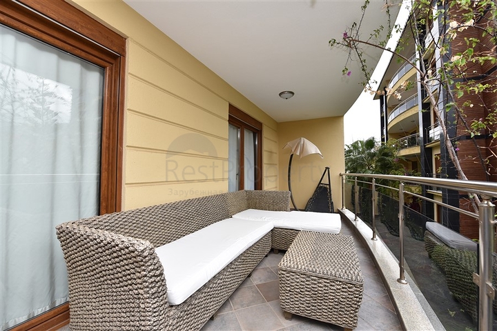 ضمن مجمع اول صف على البحر - شقة فاخرة 2 غرفة وصالة في مركز الانيا 