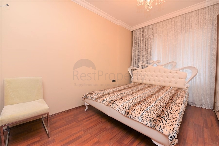 ضمن مجمع اول صف على البحر - شقة فاخرة 2 غرفة وصالة في مركز الانيا 