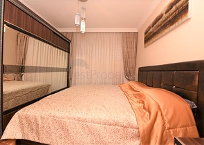 مجمع فاخر -اول صف على البحر - مركز الانيا - شقة مفروشة غرفتين وصالة 