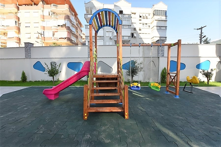 شقة ضمن مجمع حديث - مركز مدينة الانيا 