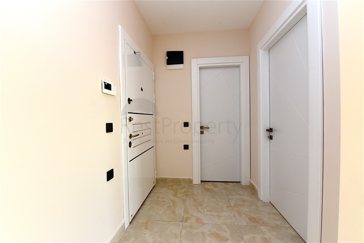 شقة ضمن مجمع حديث - مركز مدينة الانيا 