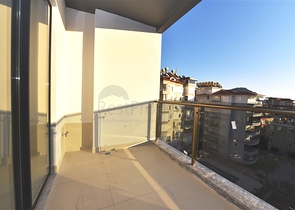 شقة ضمن مجمع حديث - مركز مدينة الانيا 