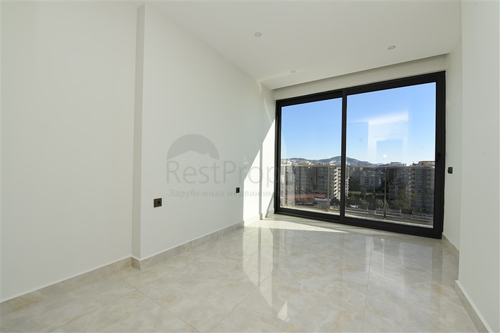 اطلالة بحرية مباشرة - شقة 2 غرفة وصالة - مجمع خمس نجوم - الانيا 