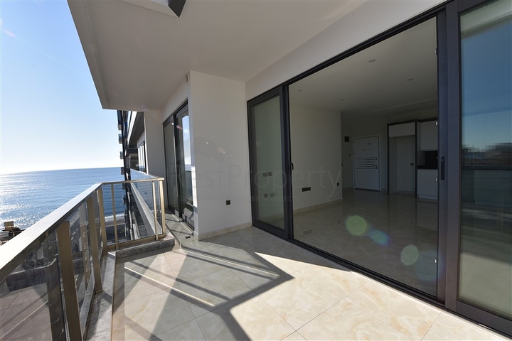 اطلالة بحرية - ضمن مجمع سكني حديث - شقة 1 غرفة وصالة في مهموتلار / الانيا