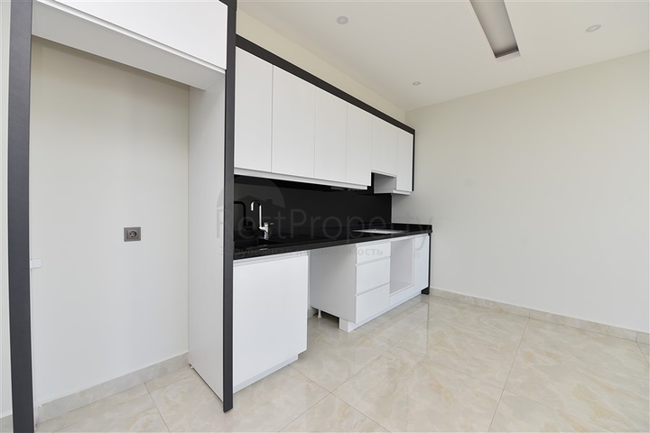 اطلالة بحرية - ضمن مجمع سكني حديث - شقة 1 غرفة وصالة في مهموتلار / الانيا