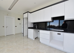 اطلالة بحرية - ضمن مجمع سكني حديث - شقة 1 غرفة وصالة في مهموتلار / الانيا