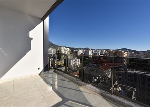 اطلالة بحرية - ضمن مجمع سكني حديث - شقة 1 غرفة وصالة في مهموتلار / الانيا