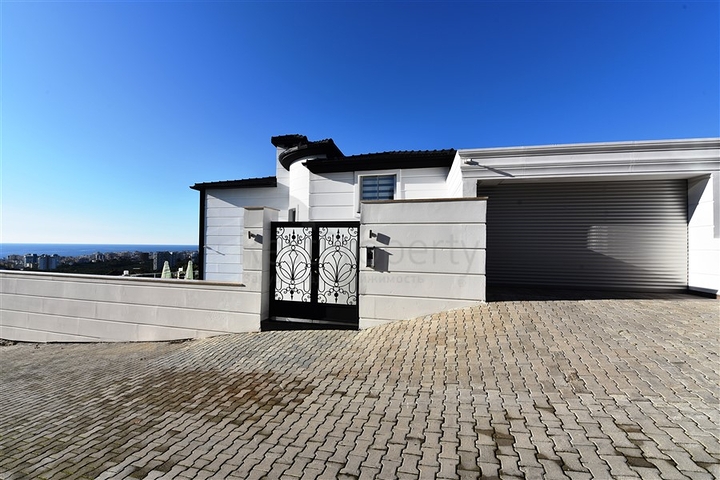 فيلا مستقلة - تصميم طابقين -فرش فاخر - منطقة كارجي جاك / الانيا 