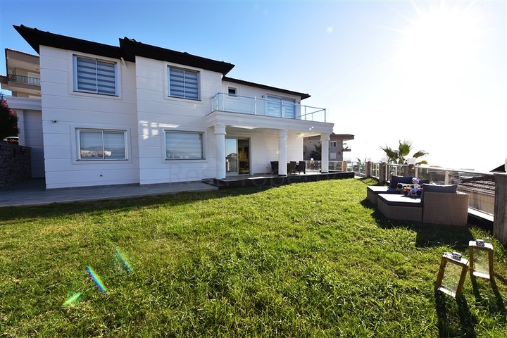 فيلا مستقلة - تصميم طابقين -فرش فاخر - منطقة كارجي جاك / الانيا 