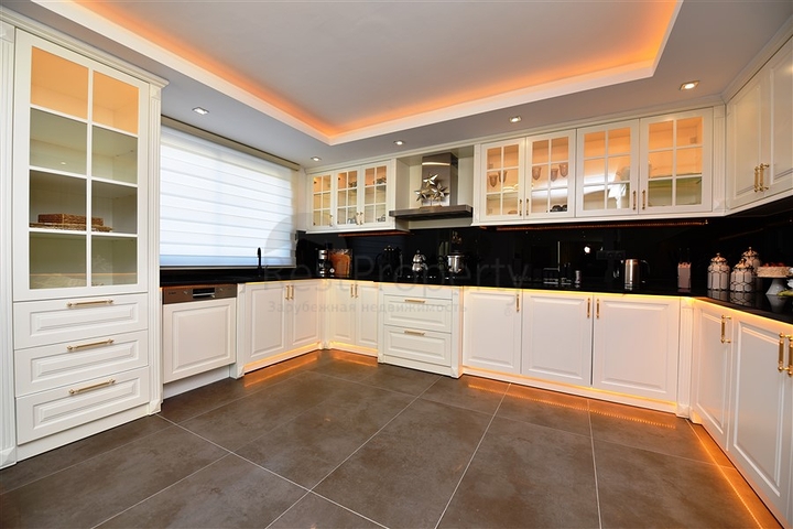 فيلا مستقلة - تصميم طابقين -فرش فاخر - منطقة كارجي جاك / الانيا 