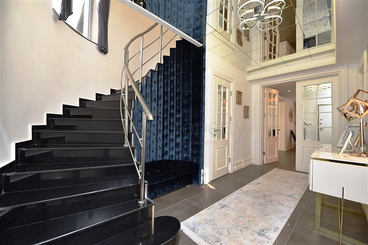 فيلا مستقلة - تصميم طابقين -فرش فاخر - منطقة كارجي جاك / الانيا 