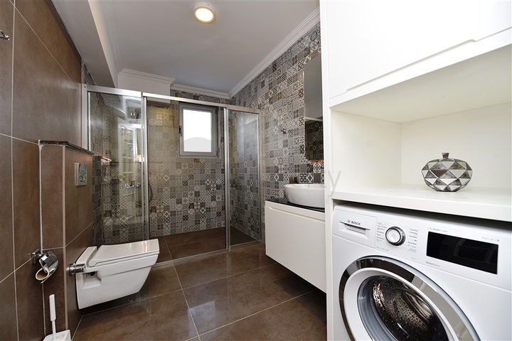 فيلا مستقلة - تصميم طابقين -فرش فاخر - منطقة كارجي جاك / الانيا 