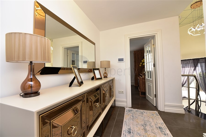 فيلا مستقلة - تصميم طابقين -فرش فاخر - منطقة كارجي جاك / الانيا 