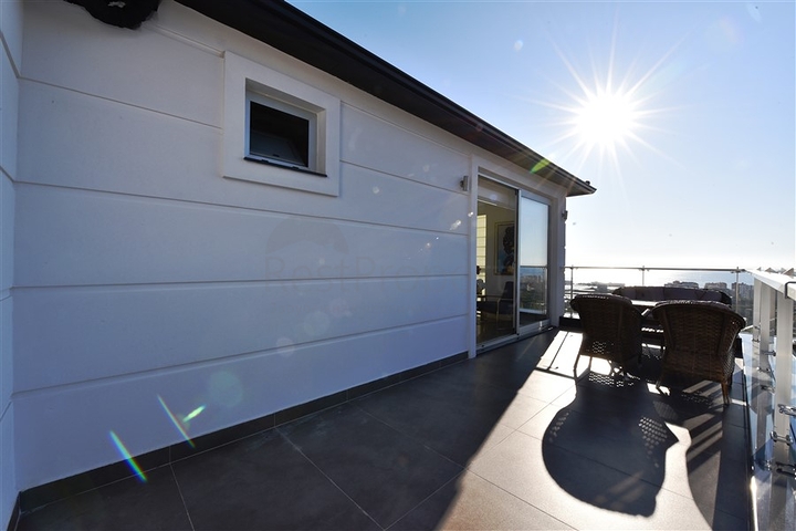 فيلا مستقلة - تصميم طابقين -فرش فاخر - منطقة كارجي جاك / الانيا 