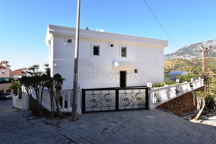 فيلا مستقلة - مسبح خاص - في منطقة كارجي جاك / الانيا 