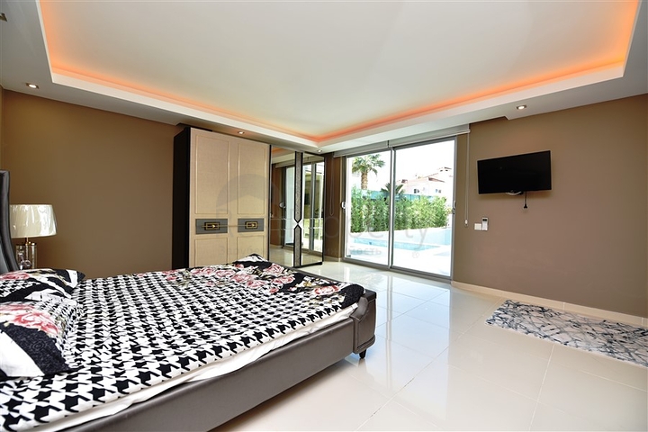 فيلا مستقلة - مسبح خاص - في منطقة كارجي جاك / الانيا 