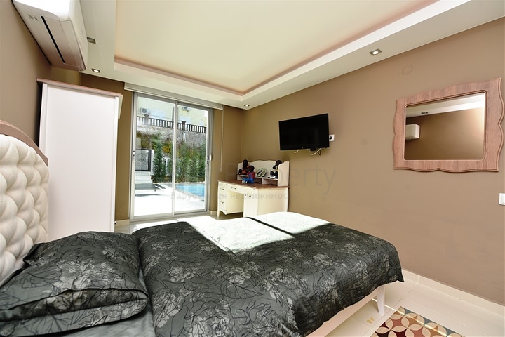 فيلا مستقلة - مسبح خاص - في منطقة كارجي جاك / الانيا 