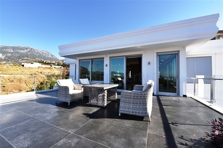 اطلالة بحر - تراس واسع - فيلا مفروشة فاخرة في كارجي جاك / الانيا 