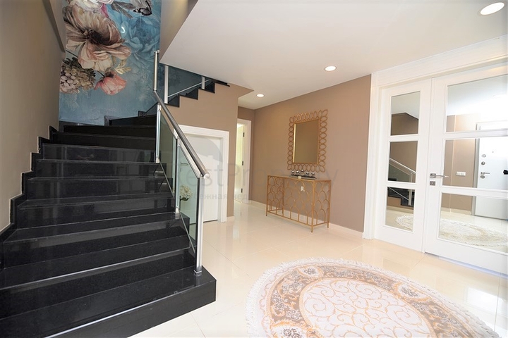 اطلالة بحر - تراس واسع - فيلا مفروشة فاخرة في كارجي جاك / الانيا 