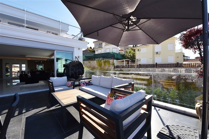 اطلالة بحر - تراس واسع - فيلا مفروشة فاخرة في كارجي جاك / الانيا 