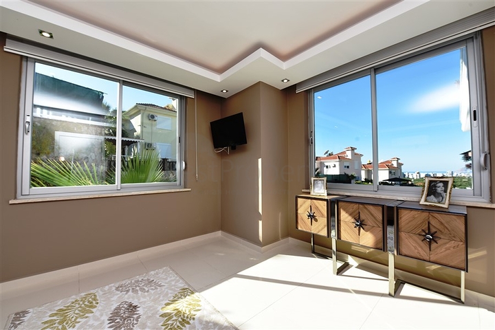 اطلالة بحر - تراس واسع - فيلا مفروشة فاخرة في كارجي جاك / الانيا 