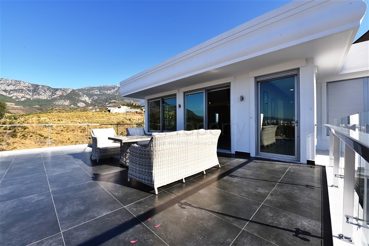 اطلالة بحر - تراس واسع - فيلا مفروشة فاخرة في كارجي جاك / الانيا 