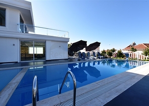 اطلالة بحر - تراس واسع - فيلا مفروشة فاخرة في كارجي جاك / الانيا 