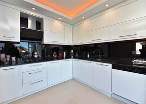 اطلالة بحر - تراس واسع - فيلا مفروشة فاخرة في كارجي جاك / الانيا 