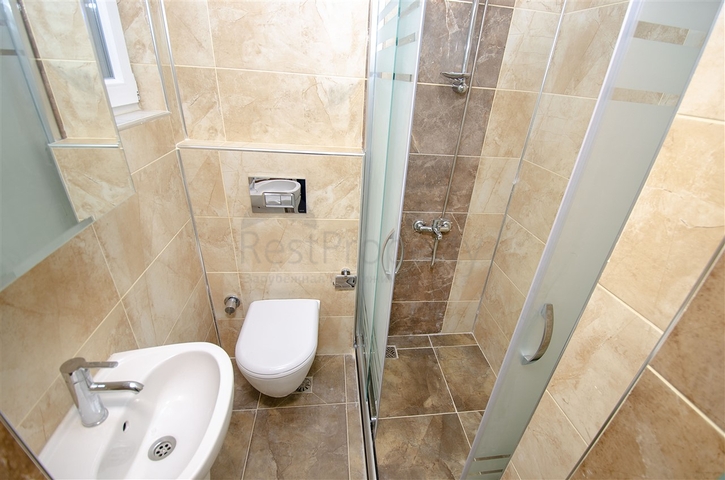 بنتهاوس 4 + 1 في مجمع 600 متر إلى البحر في كونيالتي