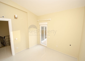 بنتهاوس 4 + 1 في مجمع 600 متر إلى البحر في كونيالتي