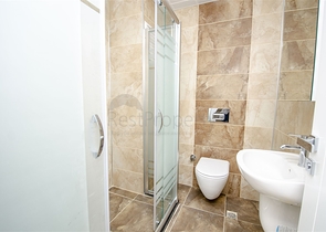 بنتهاوس 4 + 1 في مجمع 600 متر إلى البحر في كونيالتي