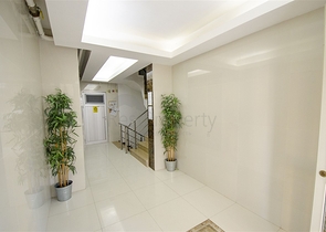 بنتهاوس 4 + 1 في مجمع 600 متر إلى البحر في كونيالتي