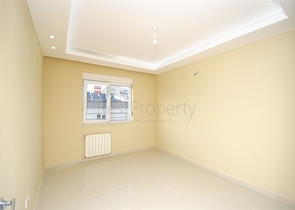 بنتهاوس 4 + 1 في مجمع 600 متر إلى البحر في كونيالتي