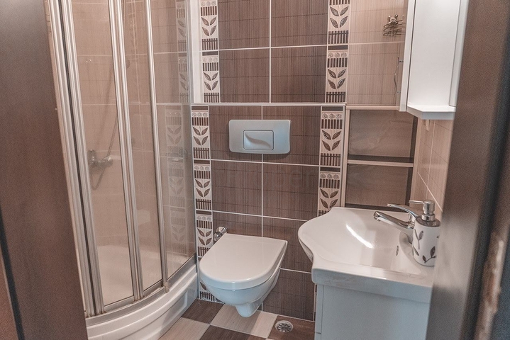 شقة 1 +1 مع الأثاث في ليمان 700 متر إلى البحر