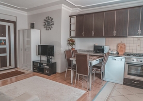 شقة 1 +1 مع الأثاث في ليمان 700 متر إلى البحر