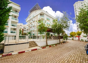 شقة 1 + 1 في مجمع في هورما كونيالتي أنطاليا