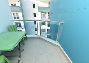 شقة مؤثثة من تصميم غرفة وصالة ضمن مجمع سكني فاخر في مهموتلار / الانيا 