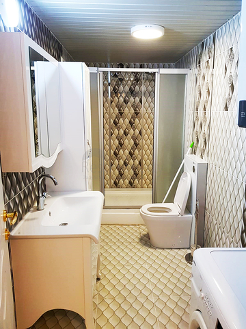 شقة 2 + 1 مع الأثاث في المجمع 250 متر إلى البحر