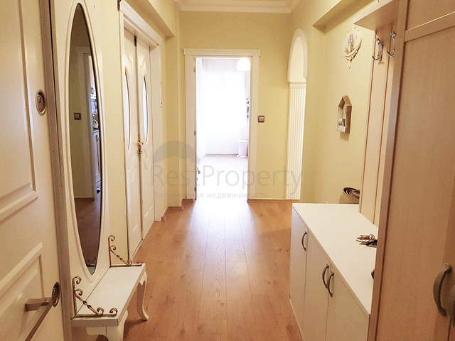 شقة 2 + 1 مع الأثاث في المجمع 250 متر إلى البحر