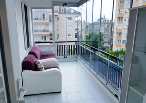 شقة 2 + 1 مع الأثاث في المجمع 250 متر إلى البحر