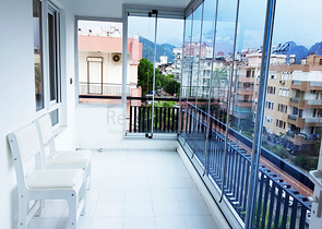 شقة 2 + 1 مع الأثاث في المجمع 250 متر إلى البحر