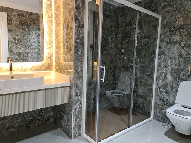 فيلا 8 + 2 على الطراز المغربي في انطاليا 800 متر من البحر